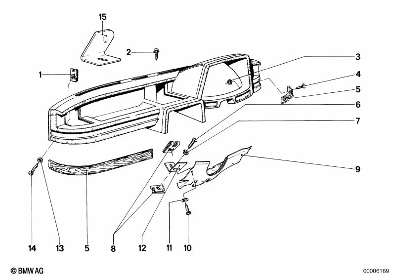 Нижняя правая облицовка панели приб.